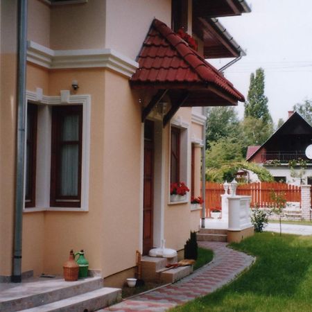 Dessewffy Guesthouse Zamardi Ngoại thất bức ảnh